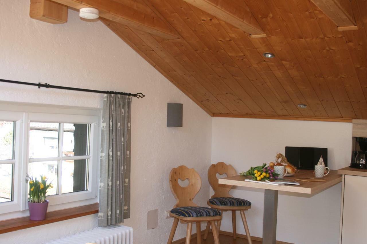 Mansardenwohnung Rehkitz Шенау-ам-Кенігсзе Екстер'єр фото